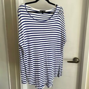 Blue and white stripes long sleeve shirt